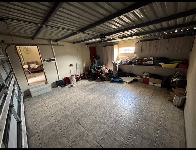 3 BEDROOM HOUSE TO LET IN BEN FLEUR